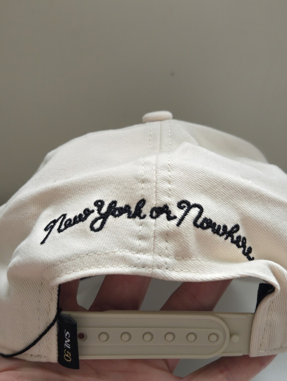 New York or Nowhere x Saturday Night Live Snapback Hat Cream NYON SNL NWT Unisex - Picture 5 of 8